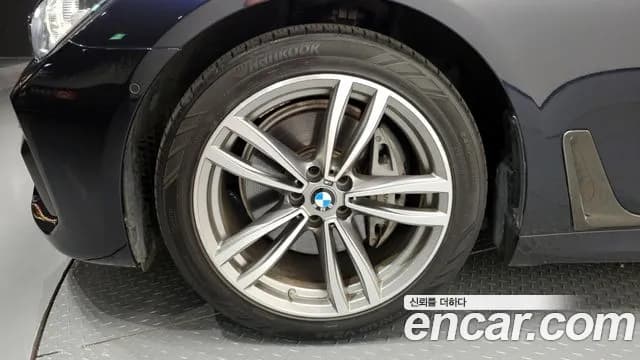 2017 BMW 7Series (G11) 740d xDrive M Sport Sold VIN WBA7C6102HG760471 – photo 11 2017 BMW 7Series (G11) 740d xDrive M Sport Sold VIN WBA7C6102HG760471 – photo 11