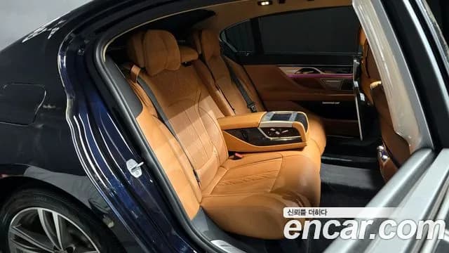2018 BMW 7 Series (G11) 740Li xDrive M Sport Package Sold VIN WBA7E4107JGV27769 – photo 12 2018 BMW 7 Series (G11) 740Li xDrive M Sport Package Sold VIN WBA7E4107JGV27769 – photo 12