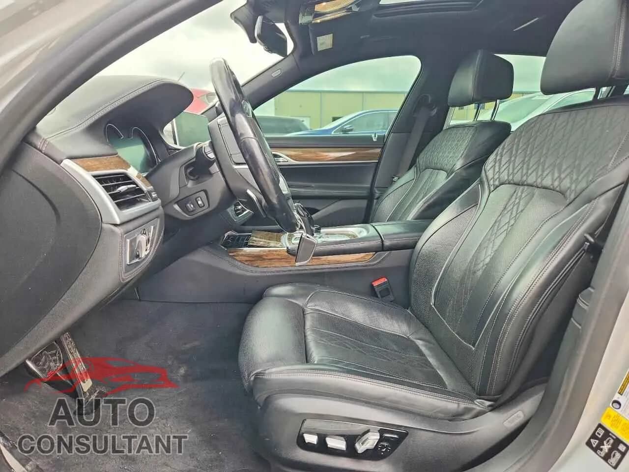 2018 BMW 7 SERIES Damaged VIN WBA7F2C50JB238160 – exterior detail 2018 BMW 7 SERIES Damaged VIN WBA7F2C50JB238160 – exterior detail