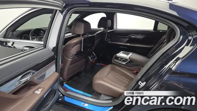 2018 BMW 7Series (G11) 730Ld xDrive M Sport Sold VIN WBA7G610XJB243751 – photo 18 2018 BMW 7Series (G11) 730Ld xDrive M Sport Sold VIN WBA7G610XJB243751 – photo 18