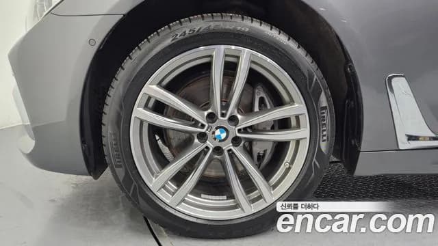 2018 BMW 7Series (G11) 740Ld xDrive M Sport Sold VIN WBA7G8100JB248548 – photo 17 2018 BMW 7Series (G11) 740Ld xDrive M Sport Sold VIN WBA7G8100JB248548 – photo 17