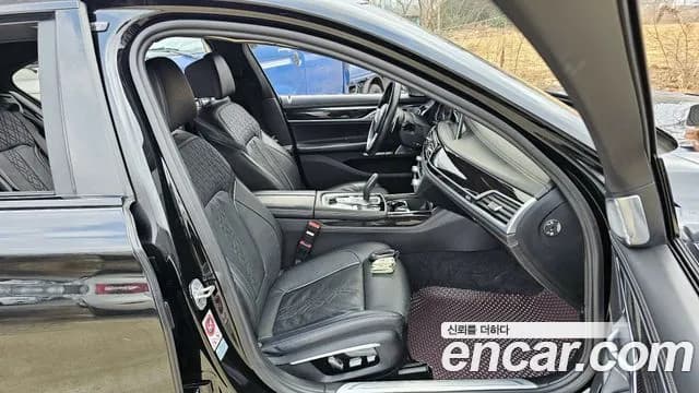 2017 BMW 7Series (G11) M760Li xDrive Sold VIN WBA7H6102HG612838 – dashboard 2017 BMW 7Series (G11) M760Li xDrive Sold VIN WBA7H6102HG612838 – dashboard