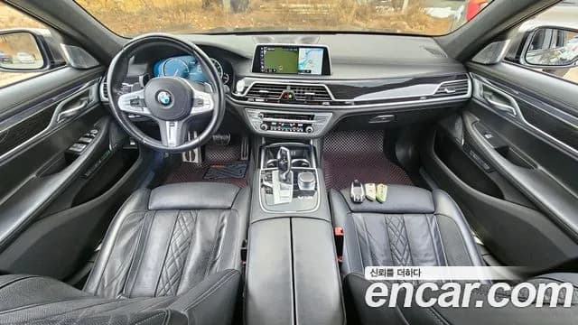 2017 BMW 7Series (G11) M760Li xDrive Sold VIN WBA7H6102HG612838 – photo 15 2017 BMW 7Series (G11) M760Li xDrive Sold VIN WBA7H6102HG612838 – photo 15