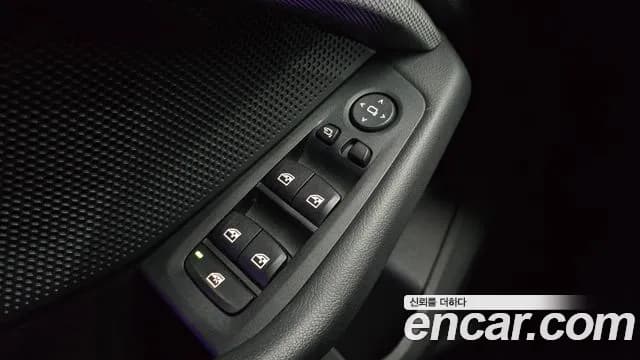 2022 BMW 1Series (F40) 120i Advantage Sold VIN WBA7L7100N7L26633 – interior seats 2022 BMW 1Series (F40) 120i Advantage Sold VIN WBA7L7100N7L26633 – interior seats