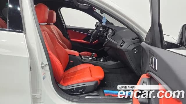 2021 BMW 1 Series (F40) 120i M Sports Sold VIN WBA7L7101M7J78281 – photo 17 2021 BMW 1 Series (F40) 120i M Sports Sold VIN WBA7L7101M7J78281 – photo 17