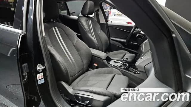 2024 BMW 1 Series (F40) 120i Sports Sold VIN WBA7L7101R7N70748 – interior seats 2024 BMW 1 Series (F40) 120i Sports Sold VIN WBA7L7101R7N70748 – interior seats