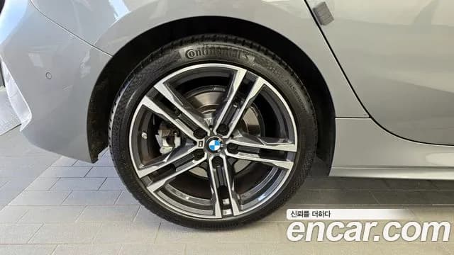 2024 BMW 1 Series (F40) 120i M Sports Sold VIN WBA7L7101R7P18283 – interior seats 2024 BMW 1 Series (F40) 120i M Sports Sold VIN WBA7L7101R7P18283 – interior seats