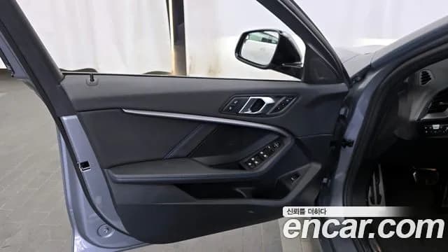 2024 BMW 1 Series (F40) 120i M Sports Sold VIN WBA7L7101R7P18283 – photo 24 2024 BMW 1 Series (F40) 120i M Sports Sold VIN WBA7L7101R7P18283 – photo 24