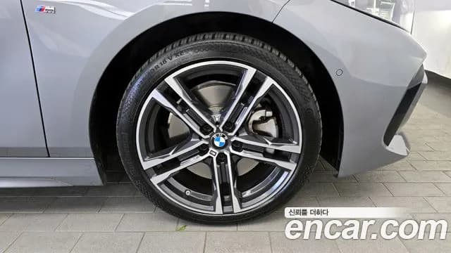 2024 BMW 1 Series (F40) 120i M Sports Sold VIN WBA7L7101R7P18283 – photo 25 2024 BMW 1 Series (F40) 120i M Sports Sold VIN WBA7L7101R7P18283 – photo 25