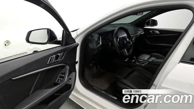 2022 BMW 1Series (F40) 120i M Sports Sold VIN WBA7L7106N7J92999 – photo 17 2022 BMW 1Series (F40) 120i M Sports Sold VIN WBA7L7106N7J92999 – photo 17