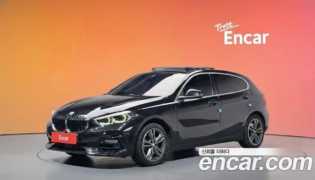 2022 BMW 1Series (F40) 120i Sports Sold VIN WBA7L7106N7K86512 – interior seats 2022 BMW 1Series (F40) 120i Sports Sold VIN WBA7L7106N7K86512 – interior seats