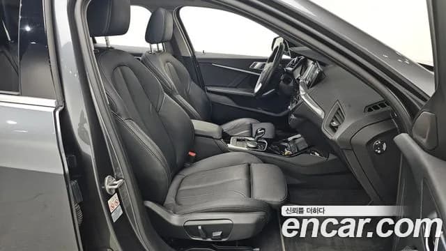 2021 BMW 1 Series (F40) 120i Sports Sold VIN WBA7L710XM7J31802 – front exterior 2021 BMW 1 Series (F40) 120i Sports Sold VIN WBA7L710XM7J31802 – front exterior