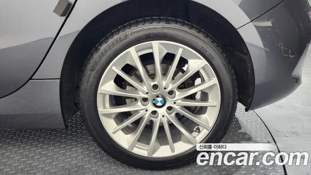 2020 BMW 1Series (F40) 118d Joy First Edition Sold VIN WBA7M9102L7F64606 – exterior detail 2020 BMW 1Series (F40) 118d Joy First Edition Sold VIN WBA7M9102L7F64606 – exterior detail