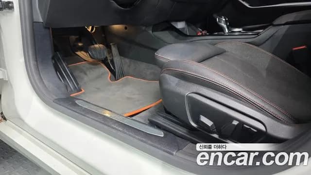 2020 BMW 1Series (F40) 118d Sport Sold VIN WBA7M9109L7F76123 – undercarriage 2020 BMW 1Series (F40) 118d Sport Sold VIN WBA7M9109L7F76123 – undercarriage