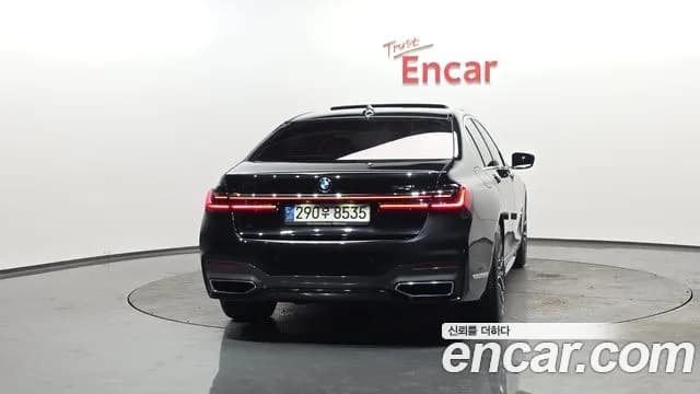 2022 BMW 7Series (G11) 740i M Sport Sold VIN WBA7R2104NCJ96090 – exterior detail 2022 BMW 7Series (G11) 740i M Sport Sold VIN WBA7R2104NCJ96090 – exterior detail