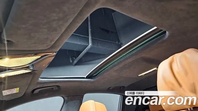 2022 BMW 7 Series (G11) 740i M Sport Sold VIN WBA7R2104NCK05998 – interior seats 2022 BMW 7 Series (G11) 740i M Sport Sold VIN WBA7R2104NCK05998 – interior seats