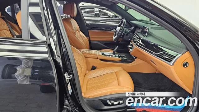 2021 BMW 7Series (G11) 740Li xDrive M Sport Package Sold VIN WBA7T4102MCF54317 – side profile 2021 BMW 7Series (G11) 740Li xDrive M Sport Package Sold VIN WBA7T4102MCF54317 – side profile