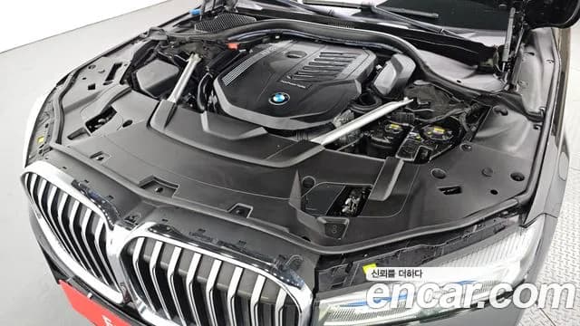 2020 BMW 7Series (G11) 740Li xDrive M Sport Package Sold VIN WBA7T4104LCE34825 – side profile 2020 BMW 7Series (G11) 740Li xDrive M Sport Package Sold VIN WBA7T4104LCE34825 – side profile