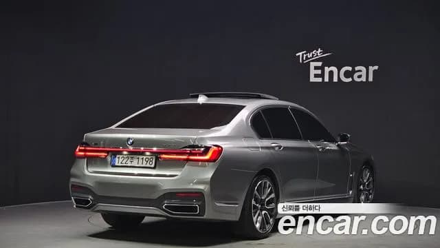 2021 BMW 7Series (G11) 740Li xDrive M Sport Package Sold VIN WBA7T4108MCG24712 – photo 12 2021 BMW 7Series (G11) 740Li xDrive M Sport Package Sold VIN WBA7T4108MCG24712 – photo 12