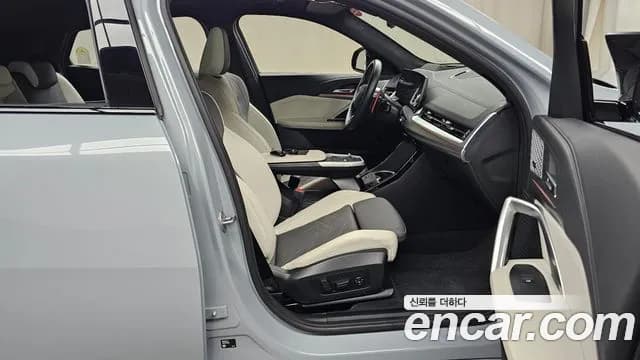 2025 BMW X2 (U10) xDrive M35i Sold VIN WBA81GM05S5203164 – interior seats 2025 BMW X2 (U10) xDrive M35i Sold VIN WBA81GM05S5203164 – interior seats