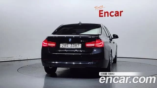 2017 BMW 3 Series (F30) 320i Luxury Sold VIN WBA8A9100HK882660 – photo 20 2017 BMW 3 Series (F30) 320i Luxury Sold VIN WBA8A9100HK882660 – photo 20