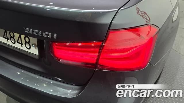 2018 BMW 3Series (F30) 320i M Sport Sold VIN WBA8A9101JAH11088 – interior seats 2018 BMW 3Series (F30) 320i M Sport Sold VIN WBA8A9101JAH11088 – interior seats