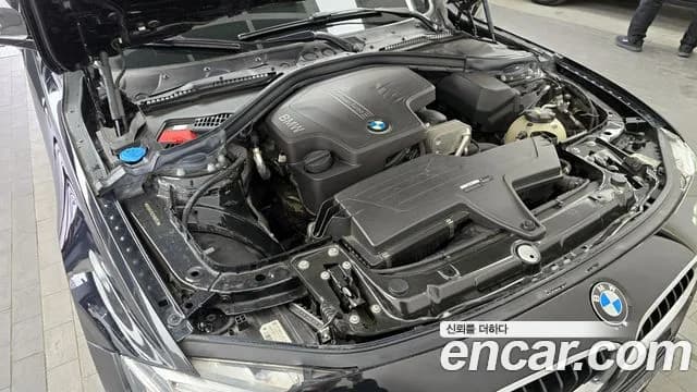 2017 BMW 3 Series (F30) 320i M Sport Sold VIN WBA8A9102HK883678 – photo 11 2017 BMW 3 Series (F30) 320i M Sport Sold VIN WBA8A9102HK883678 – photo 11