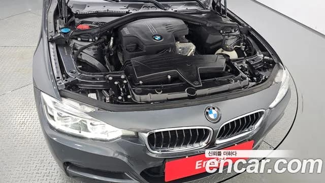 2018 BMW 3Series (F30) 320i M Sport Sold VIN WBA8A9102JK884416 – photo 23 2018 BMW 3Series (F30) 320i M Sport Sold VIN WBA8A9102JK884416 – photo 23