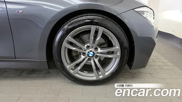 2018 BMW 3Series (F30) 320i M Sport Sold VIN WBA8A9103JAE91517 – photo 14 2018 BMW 3Series (F30) 320i M Sport Sold VIN WBA8A9103JAE91517 – photo 14