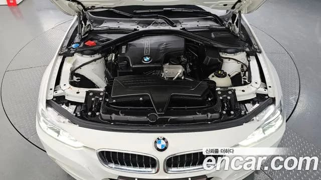 2017 BMW 3Series (F30) 320i M Sport Sold VIN WBA8A9105HK882816 – photo 20 2017 BMW 3Series (F30) 320i M Sport Sold VIN WBA8A9105HK882816 – photo 20