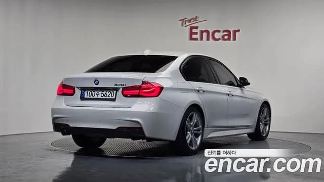 2018 BMW 3Series (F30) 320i M Sport Sold VIN WBA8A9108JAH11279 – interior seats 2018 BMW 3Series (F30) 320i M Sport Sold VIN WBA8A9108JAH11279 – interior seats