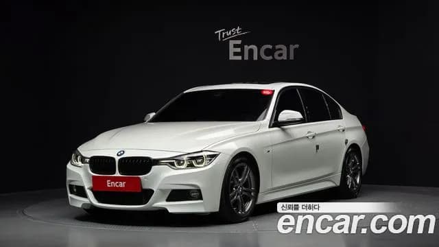 2018 BMW 3 Series (F30) 320i M Sport Sold VIN WBA8A9109JAH11940 – trunk area 2018 BMW 3 Series (F30) 320i M Sport Sold VIN WBA8A9109JAH11940 – trunk area