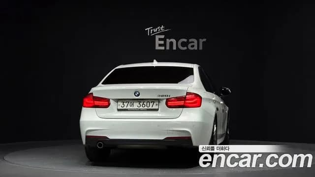 2018 BMW 3 Series (F30) 320i M Sport Sold VIN WBA8A9109JAH11940 – photo 13 2018 BMW 3 Series (F30) 320i M Sport Sold VIN WBA8A9109JAH11940 – photo 13