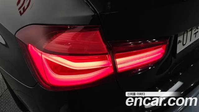 2018 BMW 3Series (F30) 330i M Sport Shadow Sold VIN WBA8B9101JA539283 – photo 27 2018 BMW 3Series (F30) 330i M Sport Shadow Sold VIN WBA8B9101JA539283 – photo 27