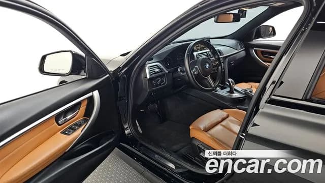 2018 BMW 3Series (F30) 330i M Sport Shadow Sold VIN WBA8B9101JA539283 – photo 32 2018 BMW 3Series (F30) 330i M Sport Shadow Sold VIN WBA8B9101JA539283 – photo 32