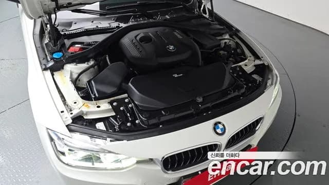 2017 BMW 3 Series (F30) 330i M Sport Sold VIN WBA8B9105HK704871 – photo 26 2017 BMW 3 Series (F30) 330i M Sport Sold VIN WBA8B9105HK704871 – photo 26
