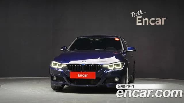2018 BMW 3 Series (F30) 330i M Sport Shadow Sold VIN WBA8B9105JA826674 – side profile 2018 BMW 3 Series (F30) 330i M Sport Shadow Sold VIN WBA8B9105JA826674 – side profile