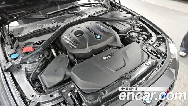 2018 BMW 3 Series (F30) 330i M Sport Shadow Sold VIN WBA8B9109JA826399 – engine bay 2018 BMW 3 Series (F30) 330i M Sport Shadow Sold VIN WBA8B9109JA826399 – engine bay