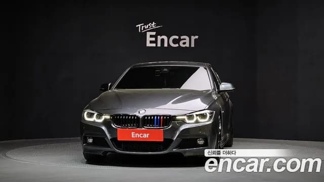 2018 BMW 3 Series (F30) 330i M Sport Shadow Sold VIN WBA8B9109JA826399 – exterior detail 2018 BMW 3 Series (F30) 330i M Sport Shadow Sold VIN WBA8B9109JA826399 – exterior detail