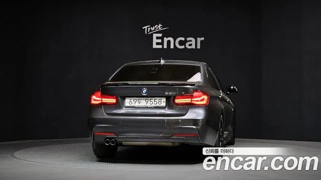 2018 BMW 3 Series (F30) 330i M Sport Shadow Sold VIN WBA8B9109JA826399 – trunk area 2018 BMW 3 Series (F30) 330i M Sport Shadow Sold VIN WBA8B9109JA826399 – trunk area