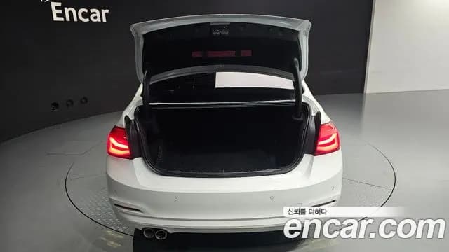 2017 BMW 3Series (F30) 320d Sold VIN WBA8C5100HA070462 – side profile 2017 BMW 3Series (F30) 320d Sold VIN WBA8C5100HA070462 – side profile