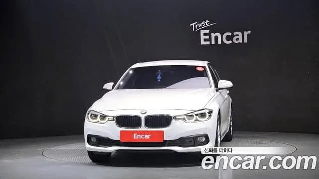 2017 BMW 3Series (F30) 320d Sold VIN WBA8C5100HA070462 – photo 12 2017 BMW 3Series (F30) 320d Sold VIN WBA8C5100HA070462 – photo 12