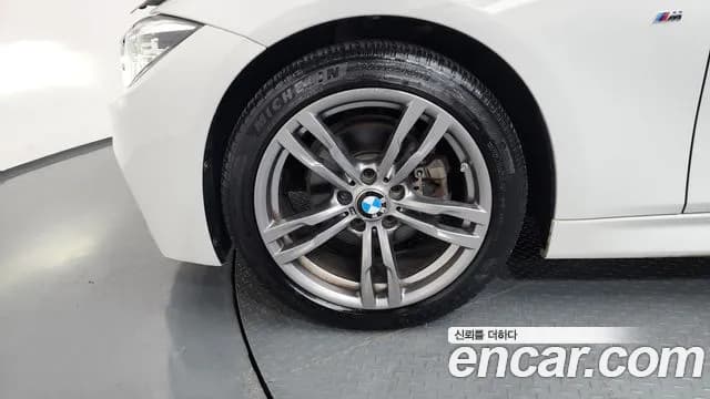 2017 BMW 3Series (F30) 320d M Sport Sold VIN WBA8C5103HA067863 – photo 31 2017 BMW 3Series (F30) 320d M Sport Sold VIN WBA8C5103HA067863 – photo 31