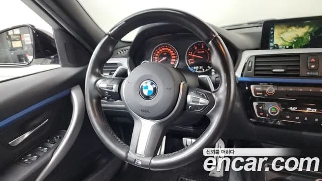 2017 BMW 3Series (F30) 320d M Sport Sold VIN WBA8C5103HA067863 – photo 33 2017 BMW 3Series (F30) 320d M Sport Sold VIN WBA8C5103HA067863 – photo 33