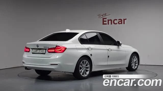 2017 BMW 3Series (F30) 320d Sold VIN WBA8C5103HK857755 – photo 17 2017 BMW 3Series (F30) 320d Sold VIN WBA8C5103HK857755 – photo 17