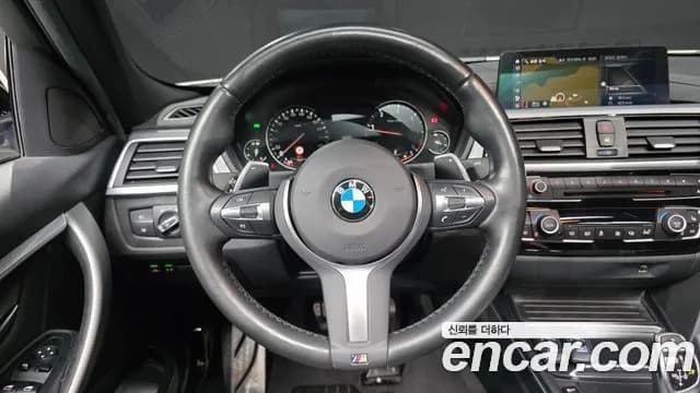 2018 BMW 3 Series (F30) 320d M Sport Sold VIN WBA8C5103J5L45420 – photo 13 2018 BMW 3 Series (F30) 320d M Sport Sold VIN WBA8C5103J5L45420 – photo 13