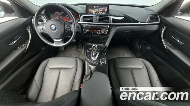 2018 BMW 3Series (F30) 320d Sold VIN WBA8C5105J5L46472 – photo 23 2018 BMW 3Series (F30) 320d Sold VIN WBA8C5105J5L46472 – photo 23