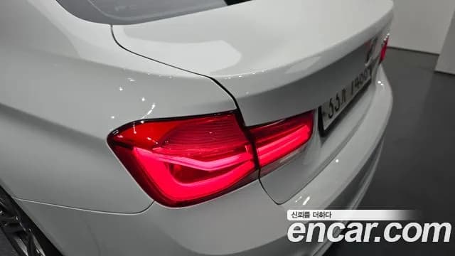 2017 BMW 3Series (F30) 320d Sold VIN WBA8C5106HA068960 – photo 16 2017 BMW 3Series (F30) 320d Sold VIN WBA8C5106HA068960 – photo 16