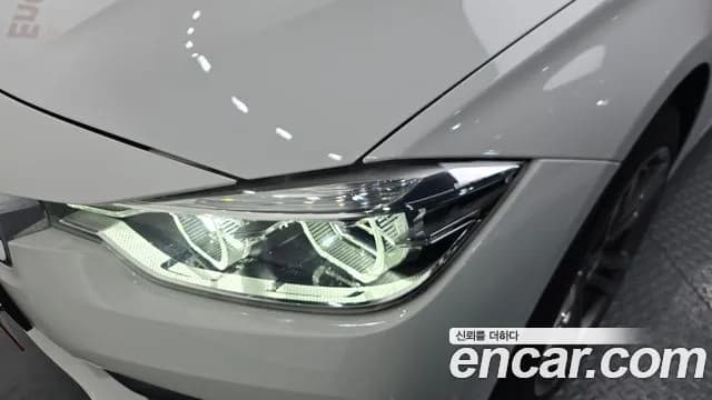2017 BMW 3Series (F30) 320d Sold VIN WBA8C5106HA068960 – photo 31 2017 BMW 3Series (F30) 320d Sold VIN WBA8C5106HA068960 – photo 31