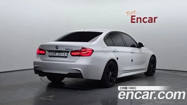 2018 BMW 3Series (F30) 320d M Sport Sold VIN WBA8C5106J5L44469 – photo 18 2018 BMW 3Series (F30) 320d M Sport Sold VIN WBA8C5106J5L44469 – photo 18